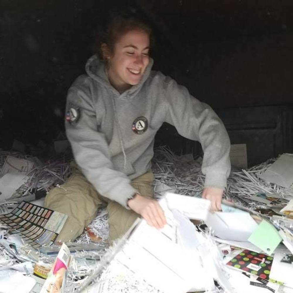 Meet your Posher, Jillian